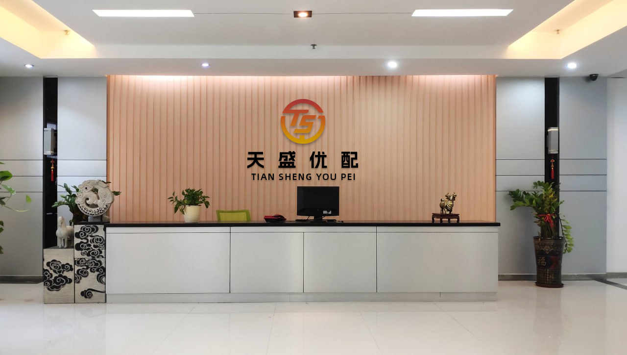 信达配资 暑假带娃怎么玩看这一篇！探索沙漠、绿洲、草原、湖泊......娃兴奋上车！